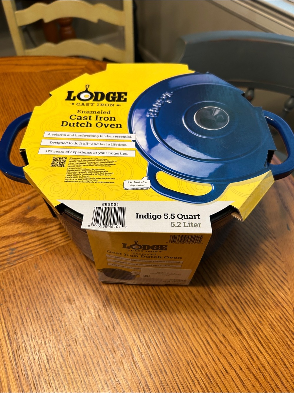 Lodge Cast Iron 5.5qt